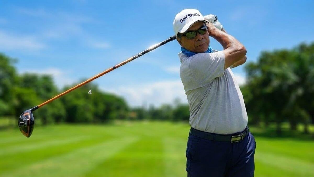 นักกอล์ฟตีไดรเวอร์ด้วยก้าน Speeder SLK ได้วิถีลูกตรง